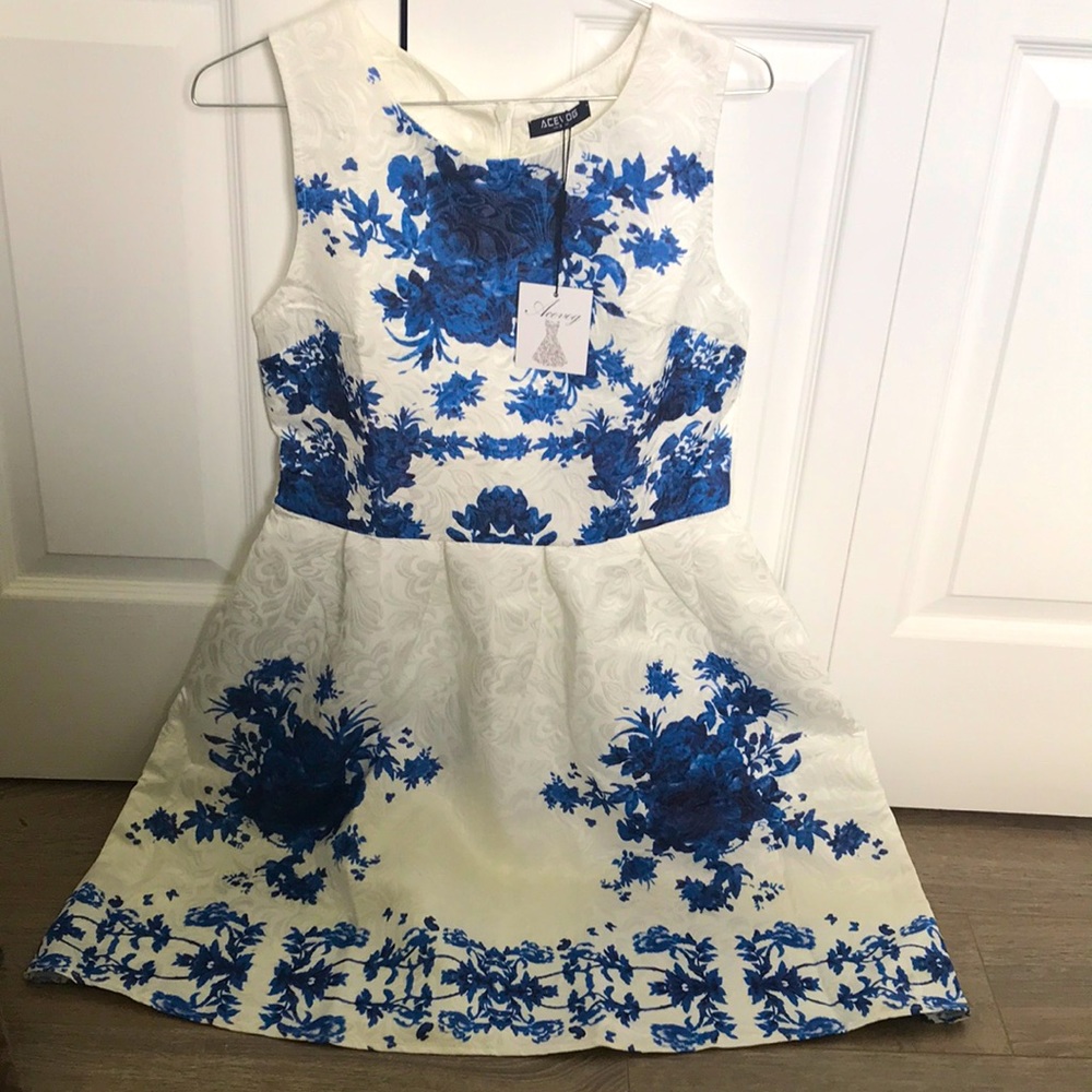 Acevog Floral Dress